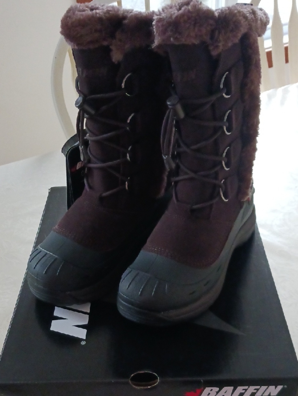 Baffin Women's Lace-Up Winter Boots in Dark Brown with Faux Fur Cuff